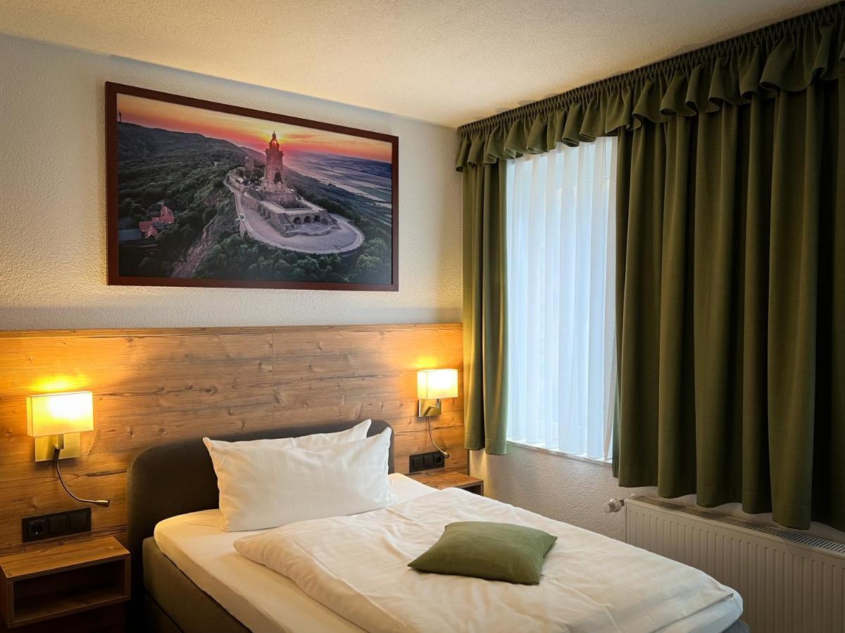 Hotel Friedchen Mit Eigener Fleischerei Artern Exteriör bild