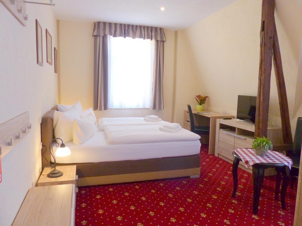 Hotel Friedchen Mit Eigener Fleischerei Artern Exteriör bild